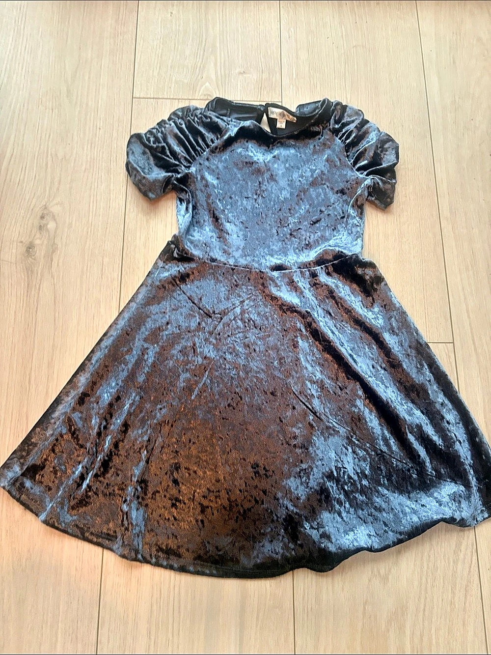 Ava & Yelly Tween Crushed Velvet Cinched Sleeve Dress Brown Size 8